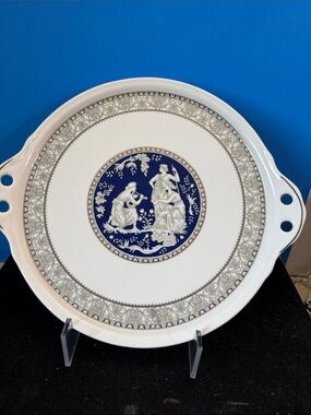 Decorative White Ceramic Serving Platter with Navy Medallion-Lagoon